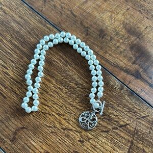 Elegant Silver Pearl Necklace